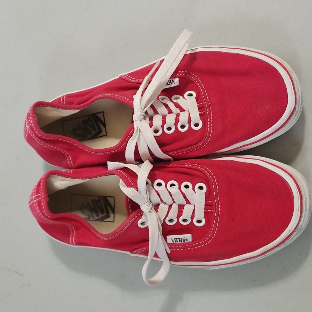 VANS LACE UP SNEAKERS SIZE 6.5